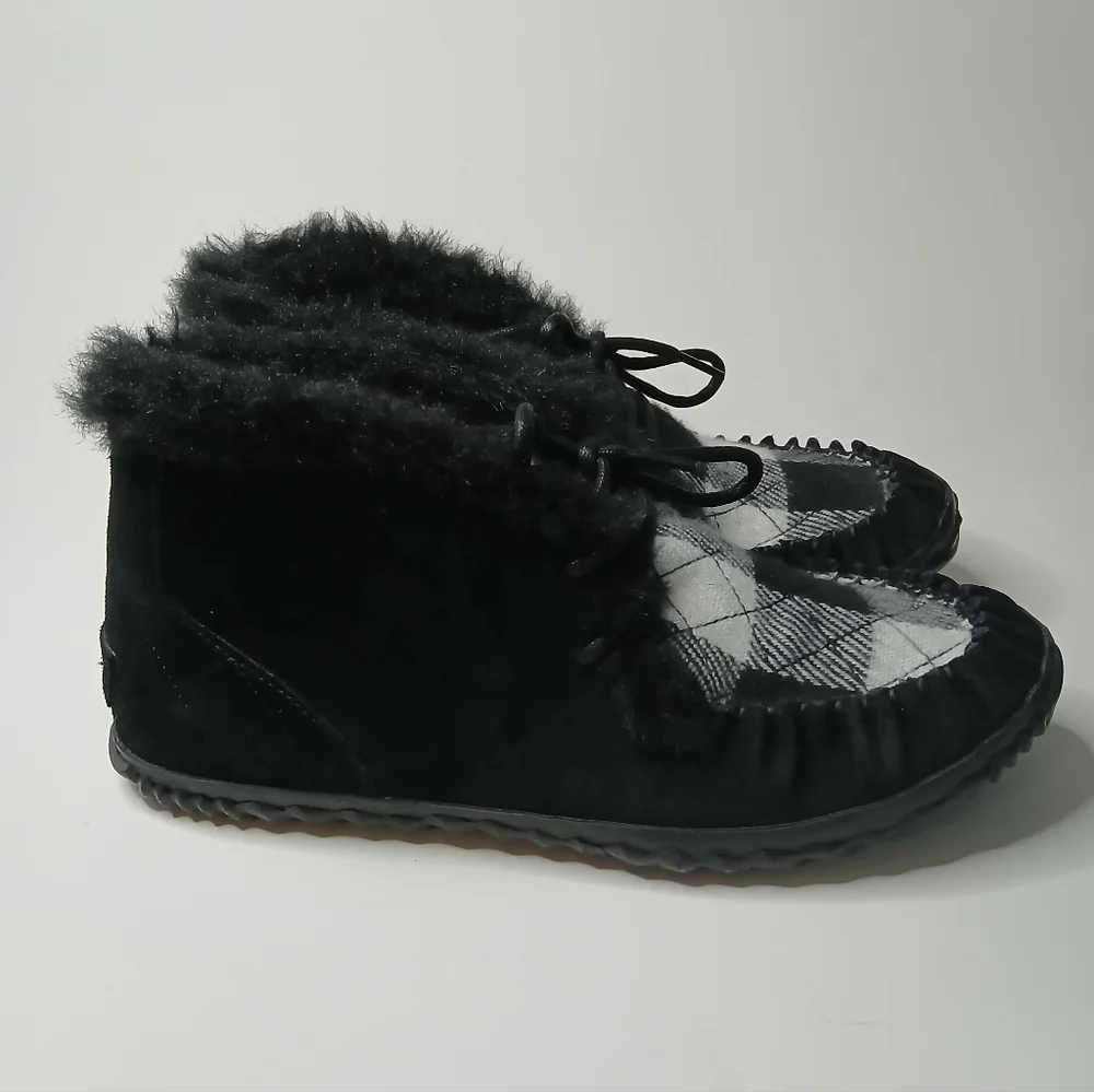 Sorel Women's Black‎ and White Plaid Winter Boots
